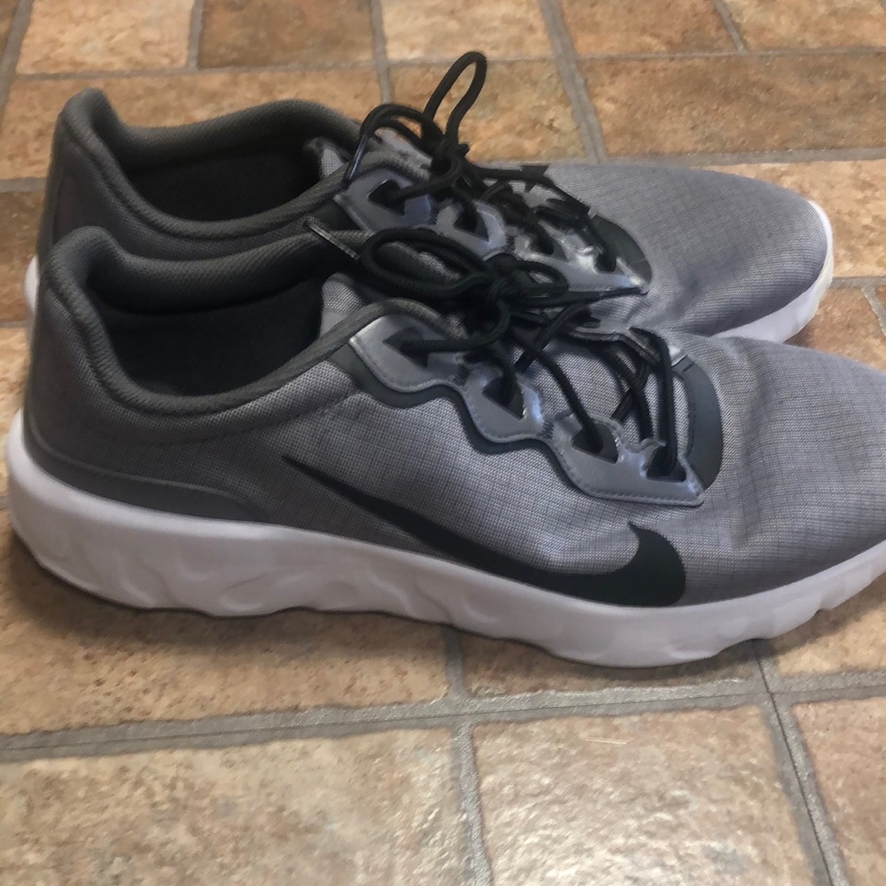 Nike strada